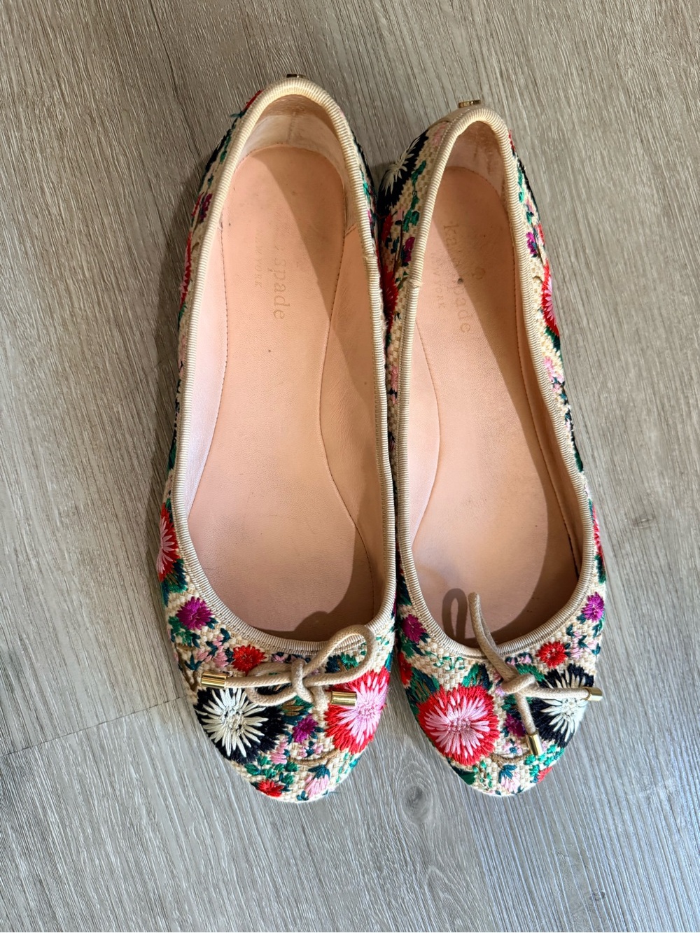 Kate Spade size 8 embroidered floral ballet flats